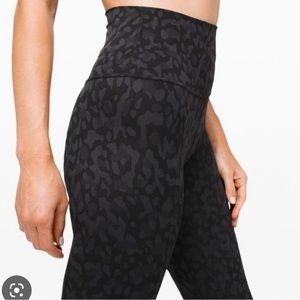 Black and dark grey crop Lululemon align leggings